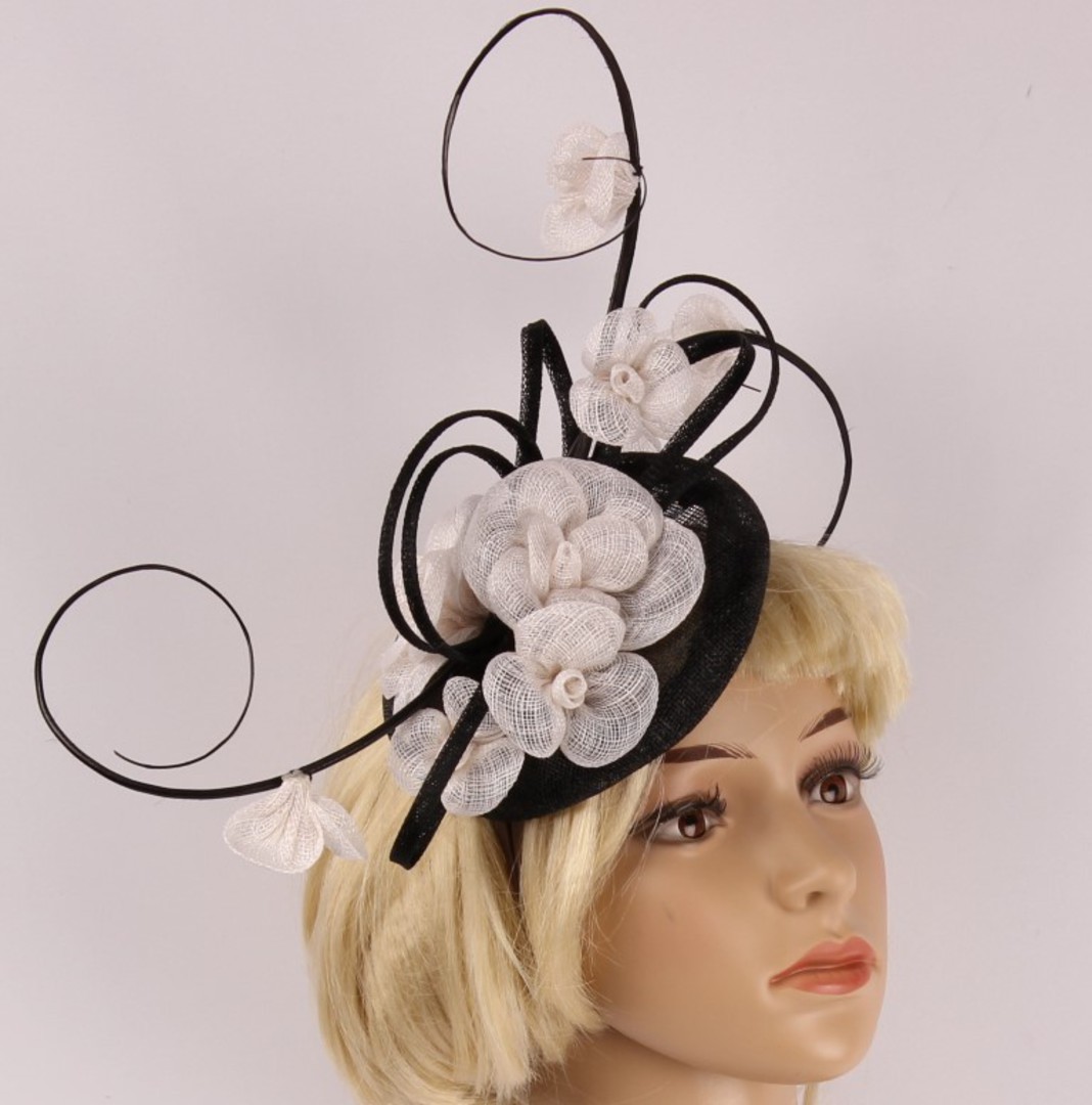 Head band sinamay  hatiinator w floral branches black and white STYLE: HS/3025/B/W image 0